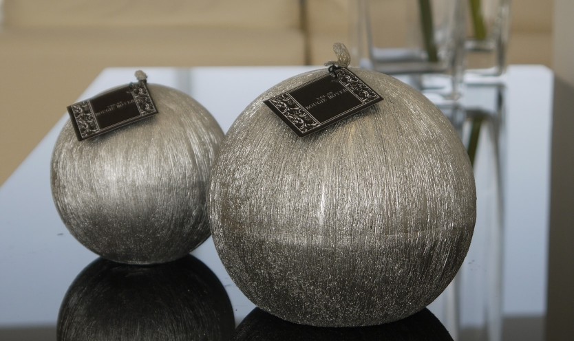 Velas Metálicas Esféricas